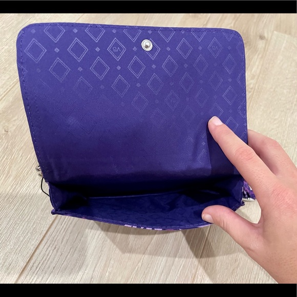 Vera Bradley Cotton All in One Crossbody Purse - Picture 6 of 6